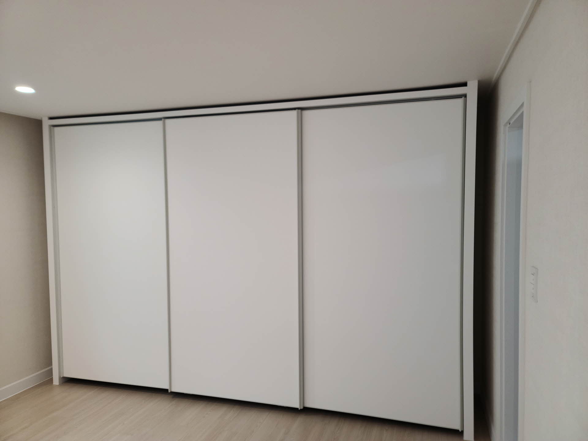 /user/v/visioninteriordesign/editor/2502/1137bb51d6eefb0e83bf4829a41932c7_1740378976_3584.jpg 이미지크게보기